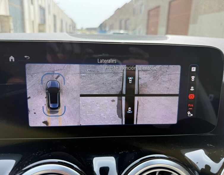 MERCEDES-BENZ EQA 250+